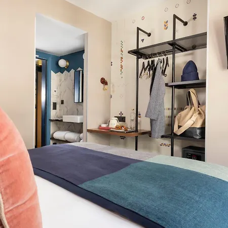 Otel Maxim Folies