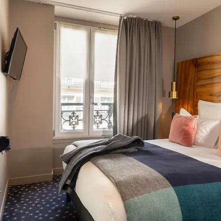 Maxim Folies 3* Paris