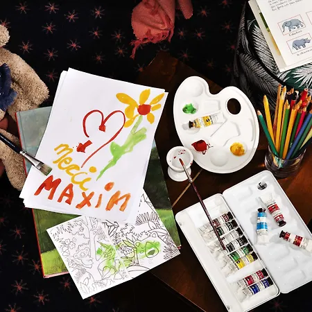 Maxim Folies