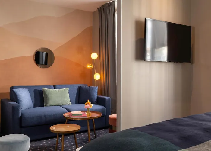 Otel Maxim Folies 3*