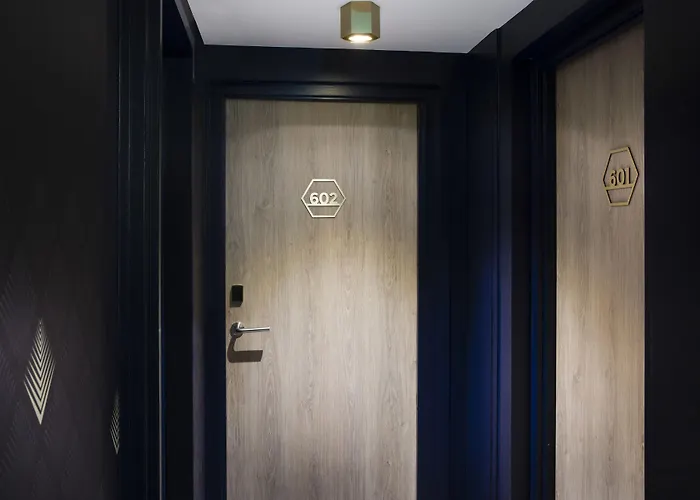 Otel Maxim Folies 3*
