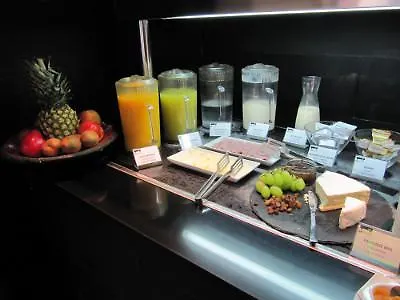 Maxim Folies Hotel Paris