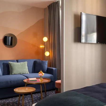 Hotel Maxim Folies 3*