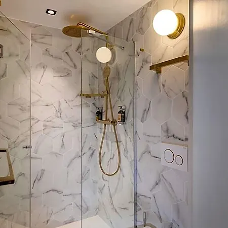 Maxim Folies Hotel Paris