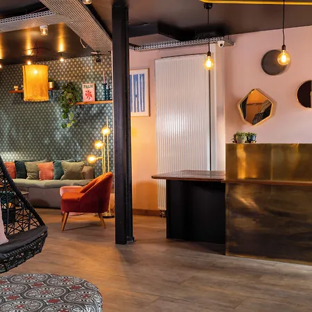 Hotel Maxim Folies Paris