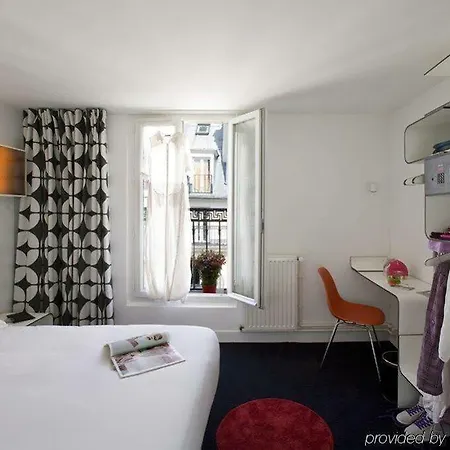 Maxim Folies Paris