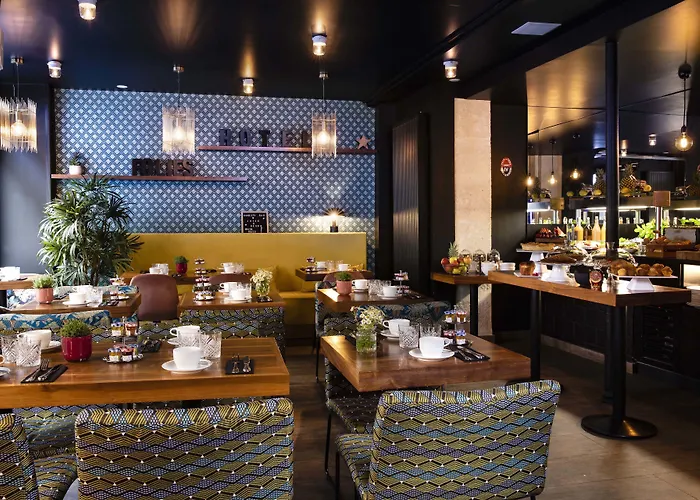 Maxim Folies Hotel 3*