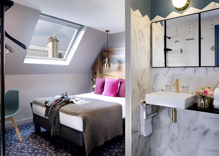 Maxim Folies Hotel 3*