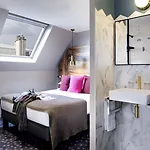 Maxim Folies Hotel 3*