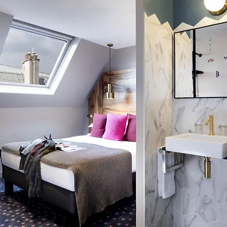 Maxim Folies Hotel 3*