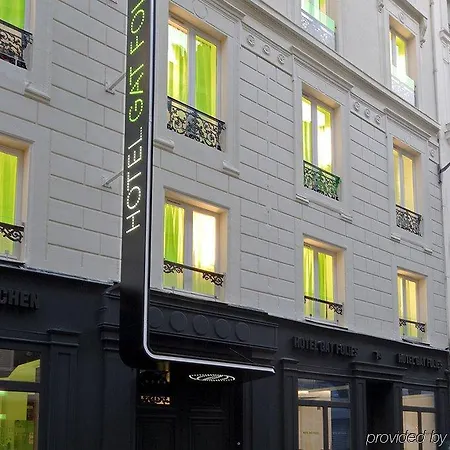Maxim Folies Hotel